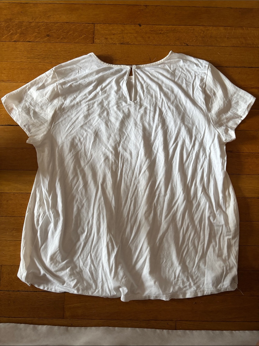 LOFT White Pintuck Short Sleeve Top with Round Neck - Picture 3 of 3